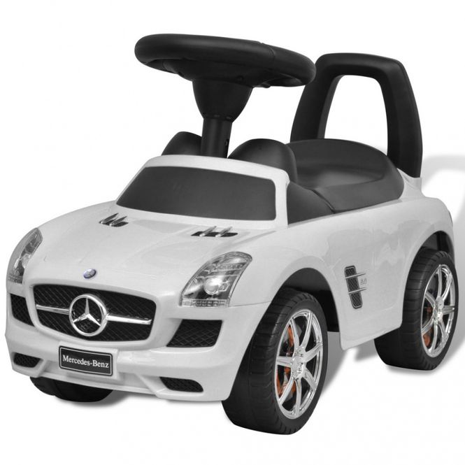 Hovedbilde Hvit Mercedes Benz Gåbil