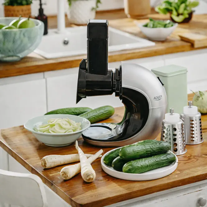 Hovedbilde 3-i-1 Slow Juicer, Kjøttkvern og Grønnsakskutter