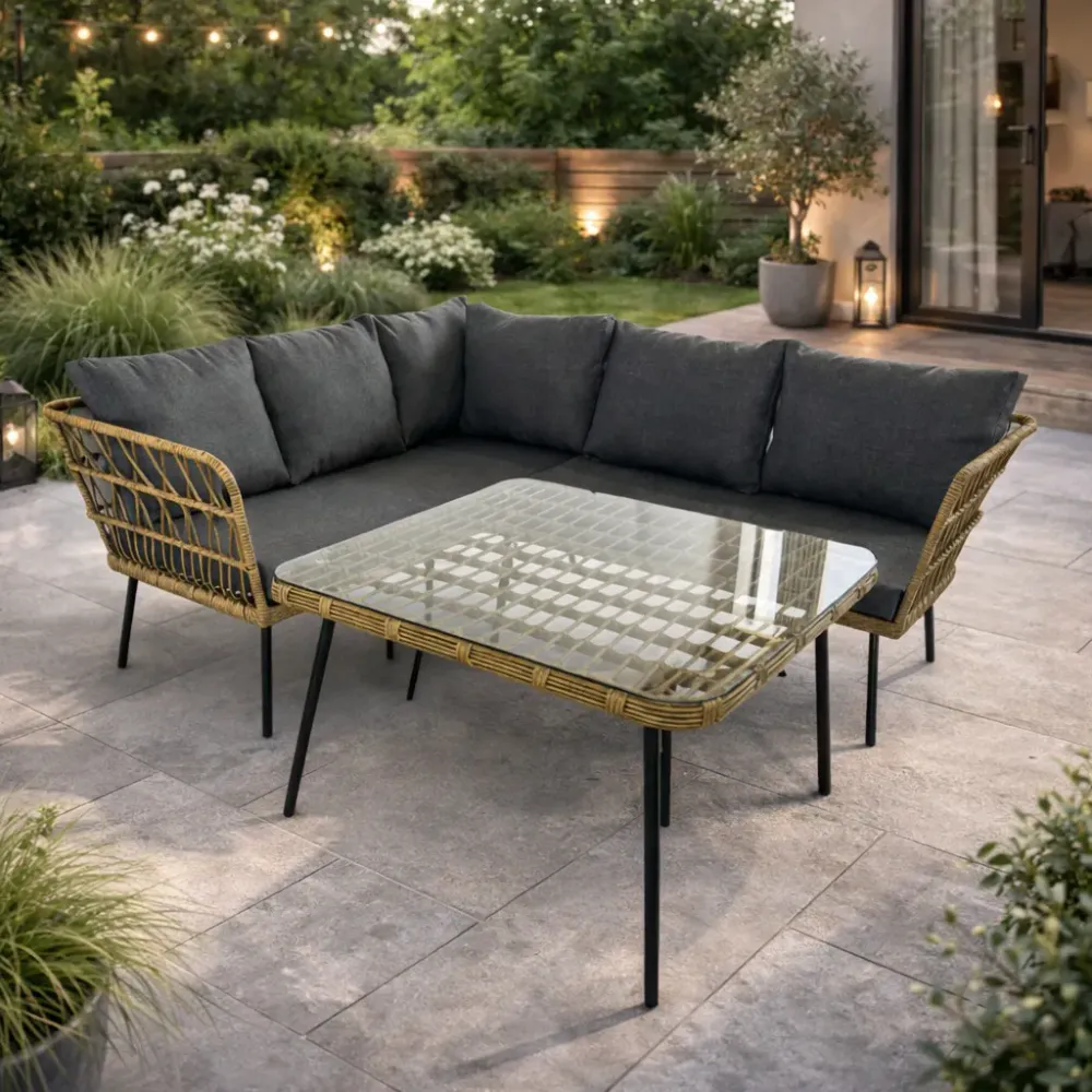 Hagegruppe Lisboa i rotting - hjørnesofa med glassbord