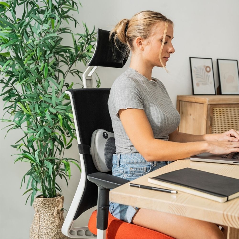 Kompakt Shiatsu-massasjeapparat med varme - InnovaGoods